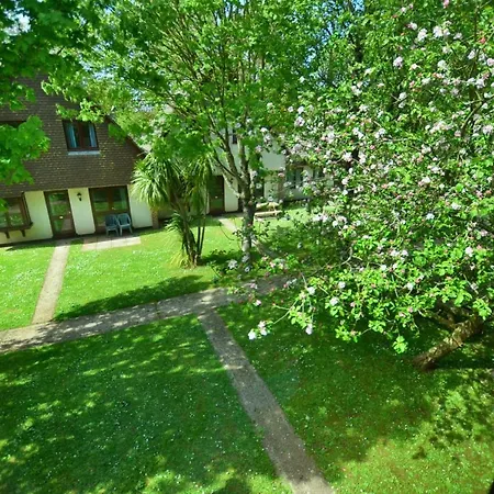 15 Trevithick Court, Tolroy Manor Holiday home *