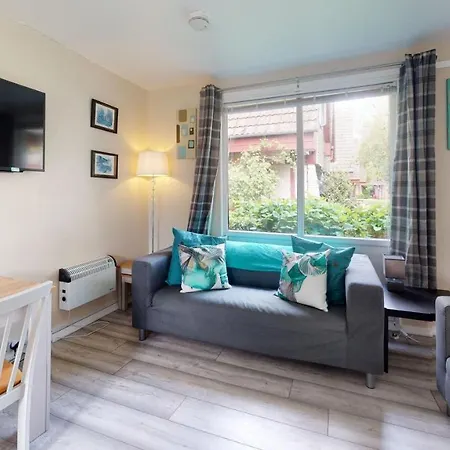 15 Trevithick Court, Tolroy Manor *