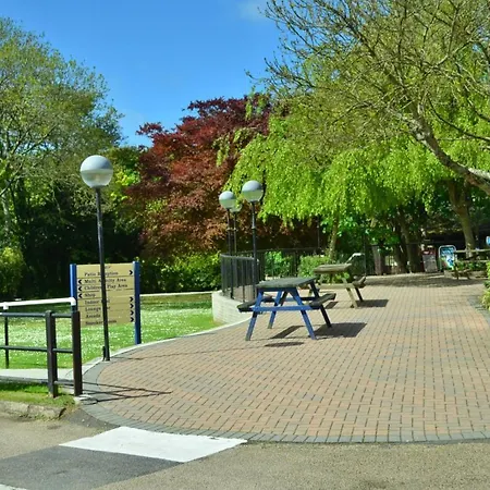 15 Trevithick Court, Tolroy Manor *